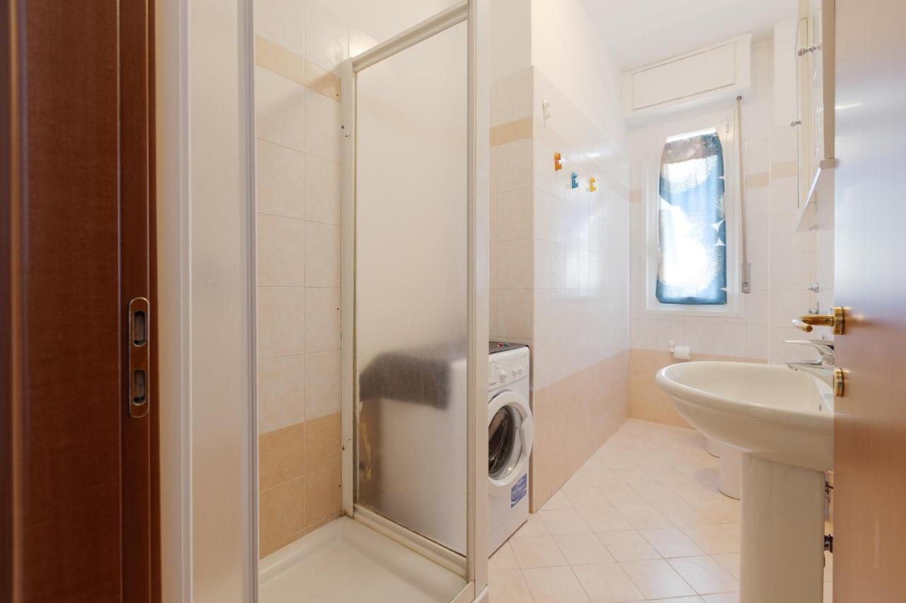 With Balcony - 50 M Far From M1 Pasteur * Milán